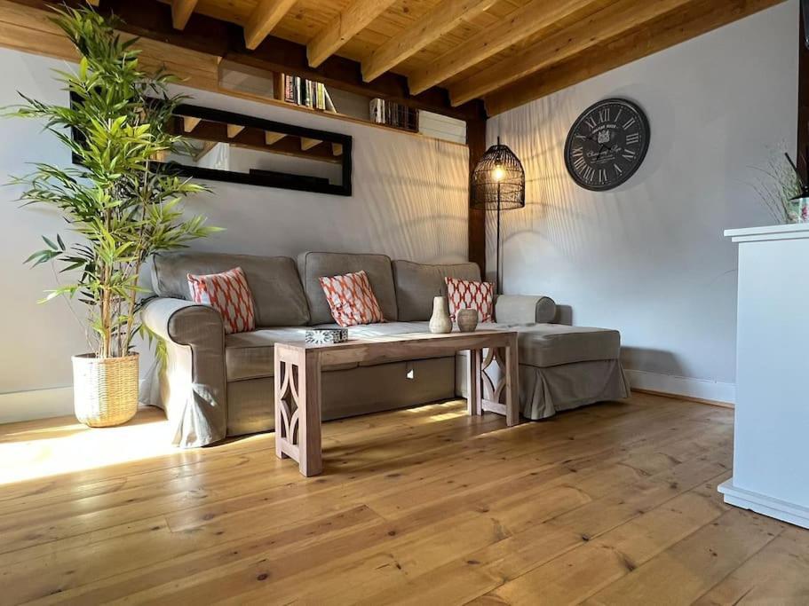 The Shack - Thatched Self Contained Annex Collingbourne Ducis Extérieur photo
