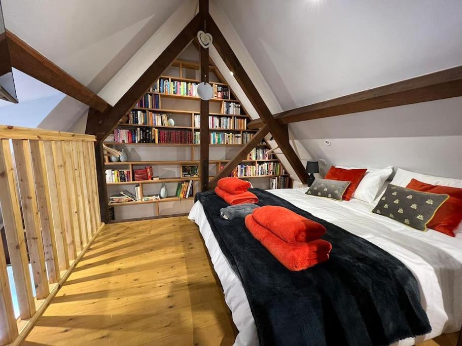 The Shack - Thatched Self Contained Annex Collingbourne Ducis Extérieur photo