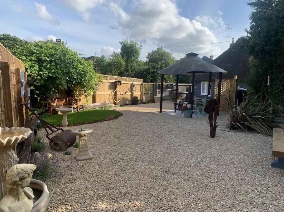The Shack - Thatched Self Contained Annex Collingbourne Ducis Extérieur photo